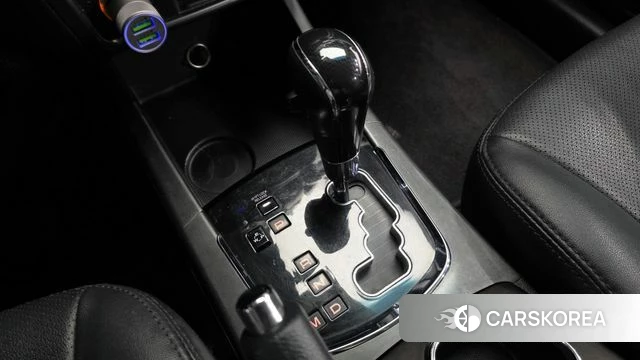 Ssangyong New Style Korando C id 4403582 из Кореи 19