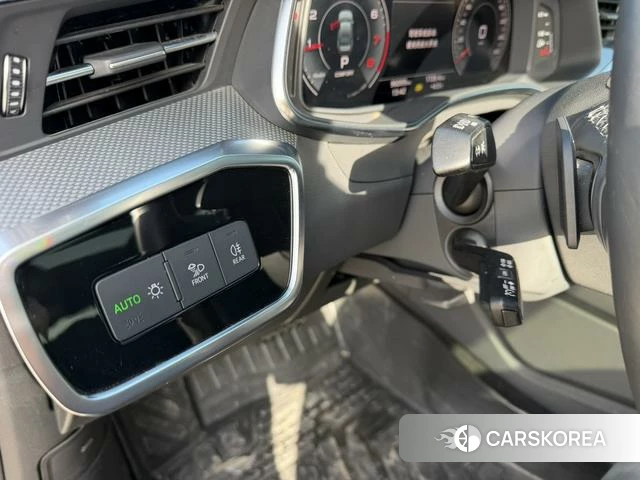 Audi A6L id 4276122 из Китая 41