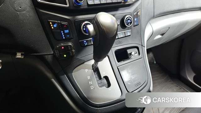Hyundai The New Grand Starex id 4694263 из Кореи 19