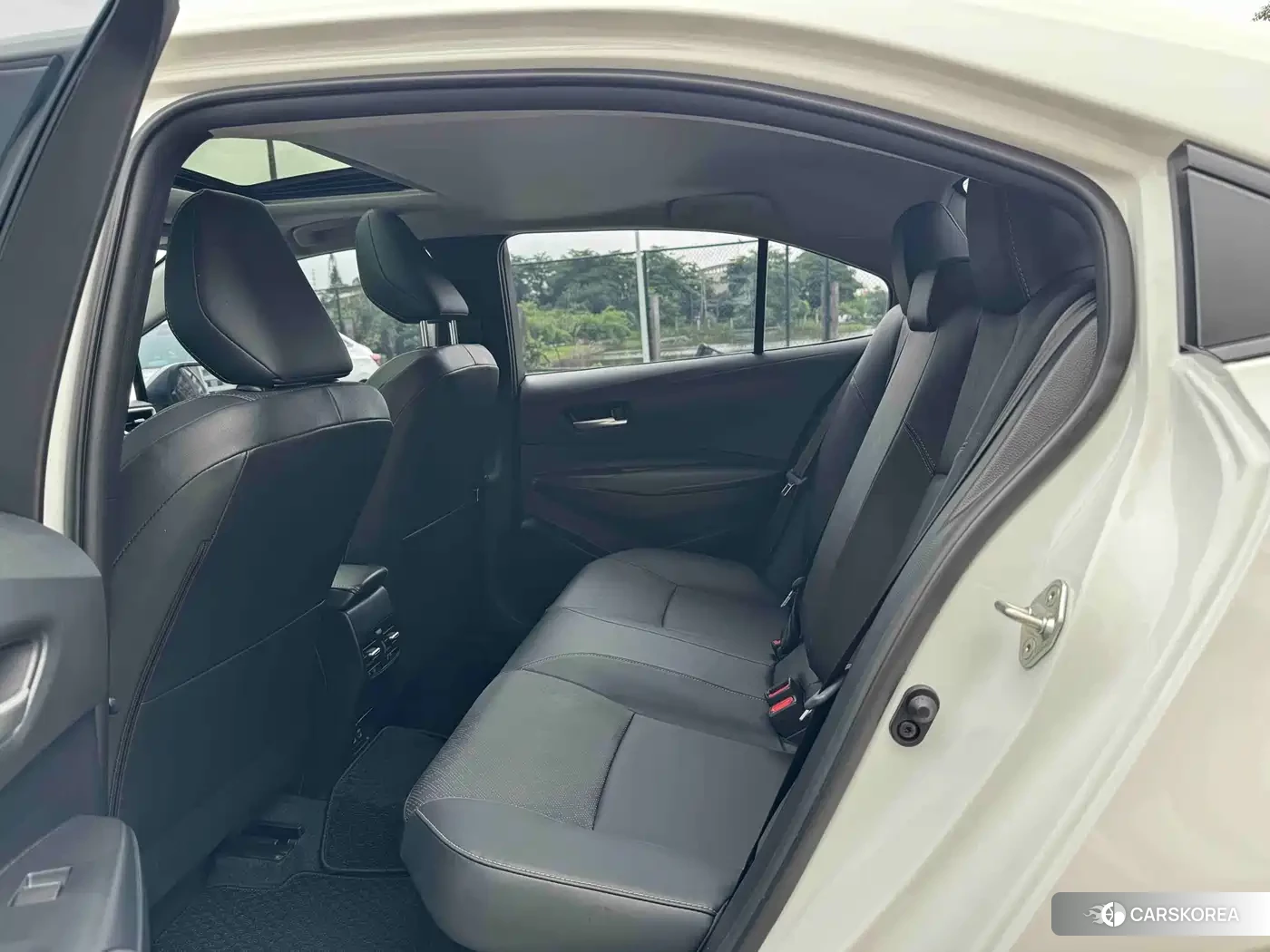 Toyota Corolla id 4601125 из Китая 9