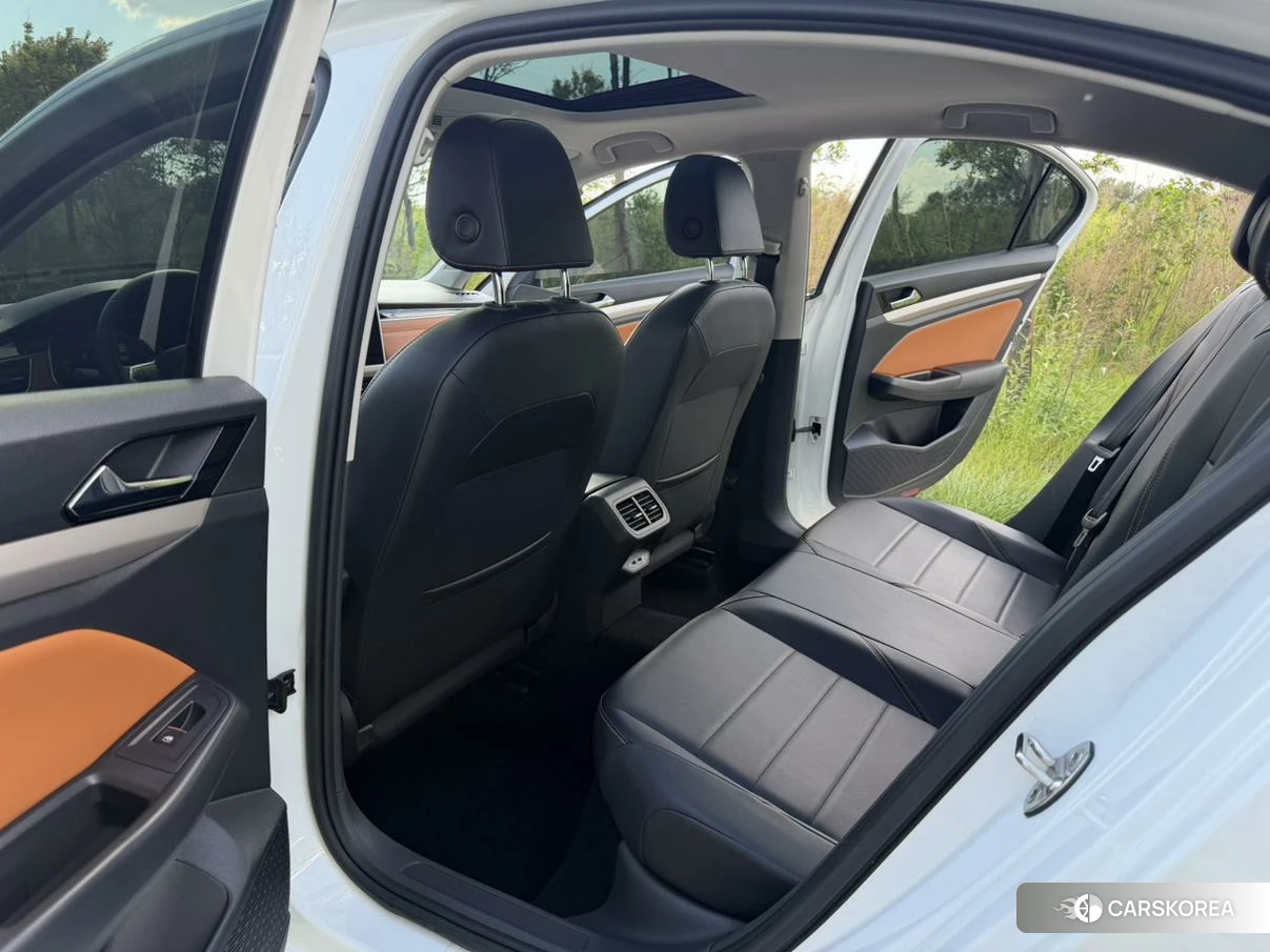 Volkswagen Bora id 4487131 из Китая 22