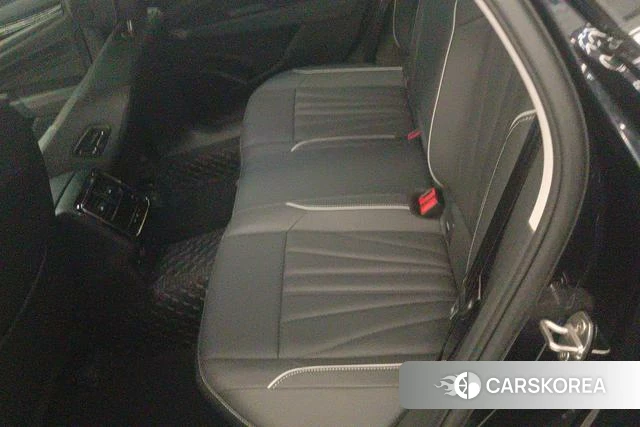 Volkswagen Passat id 4263875 из Китая 16