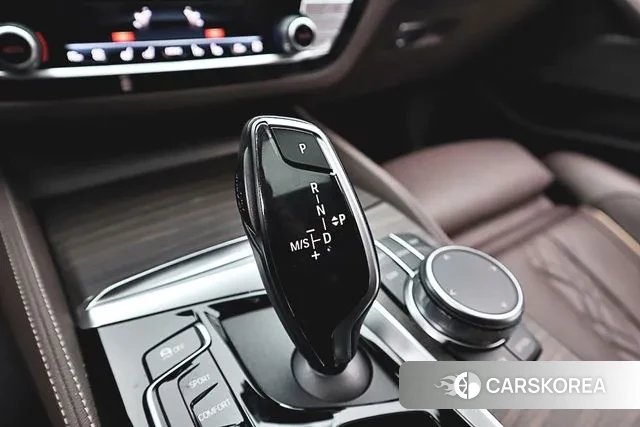 BMW 5 Series (G30) id 3349893 из Кореи 19