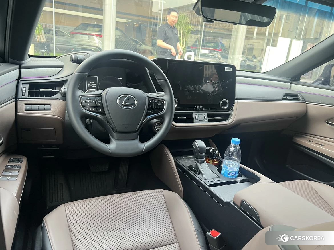Lexus ES id 4461830 из Китая 9