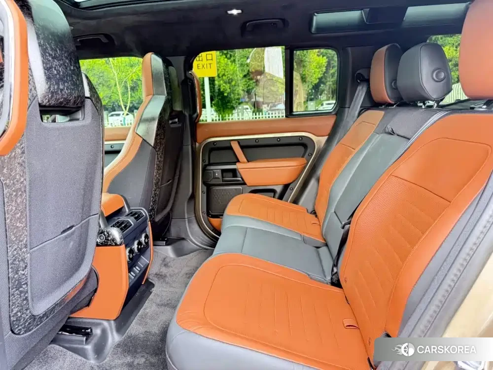 Land Rover Defender id 4548357 из Китая 36