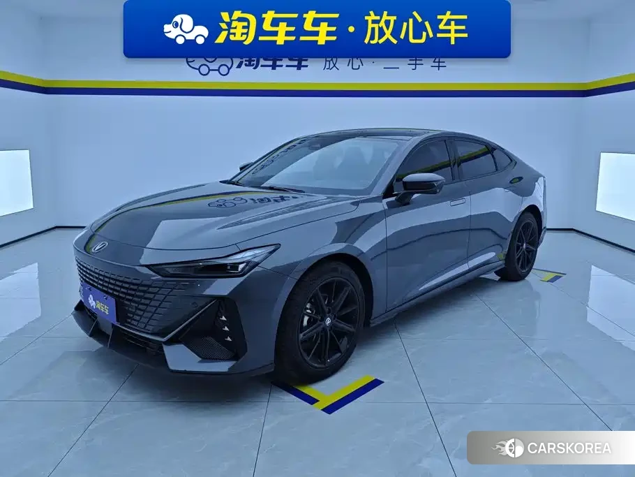 Chang'an UNI-V id 4601171 из Китая 15