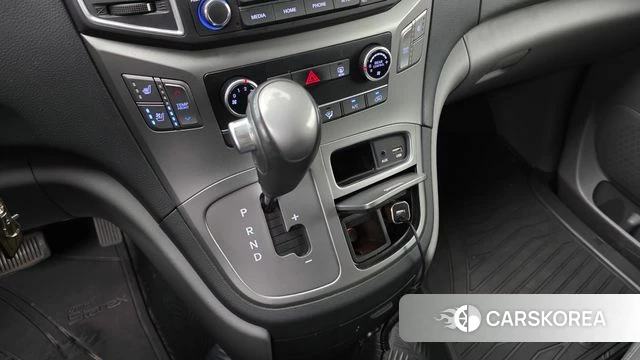 Hyundai The New Grand Starex id 4567901 из Кореи 29