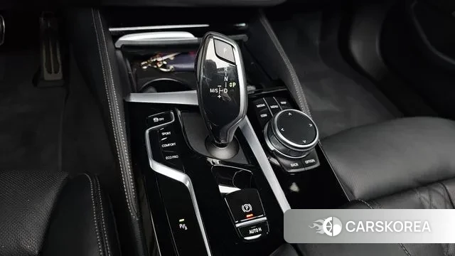 BMW 5 Series (G30) id 2959242 из Кореи 19