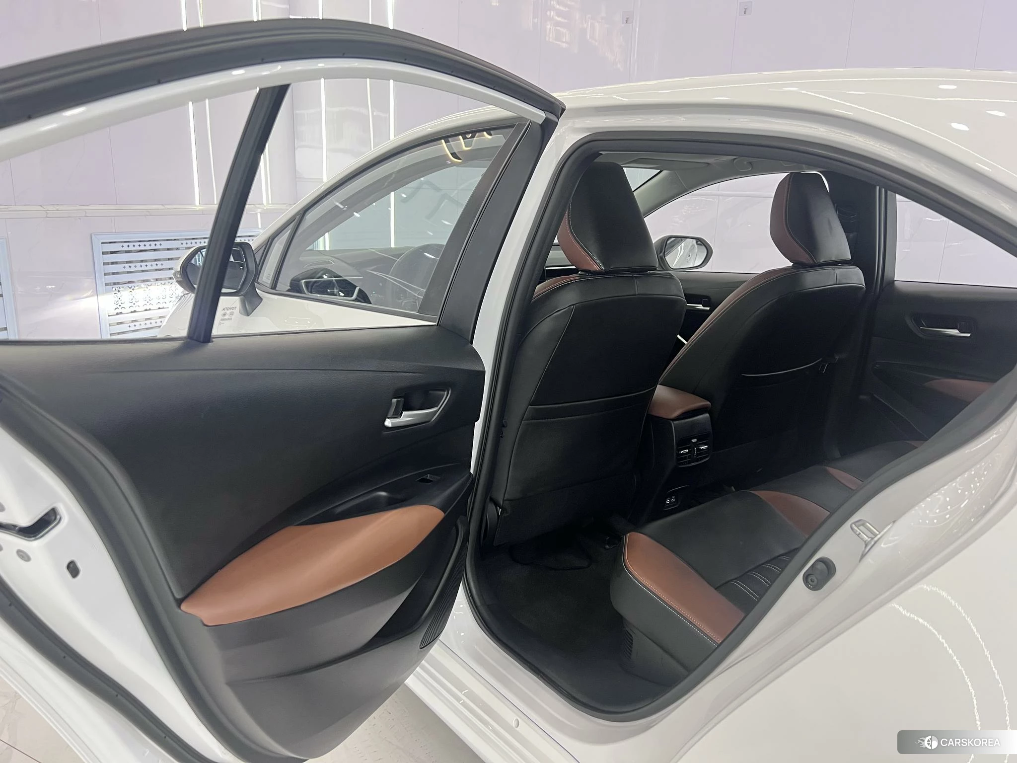 Toyota Corolla id 4504734 из Китая 20