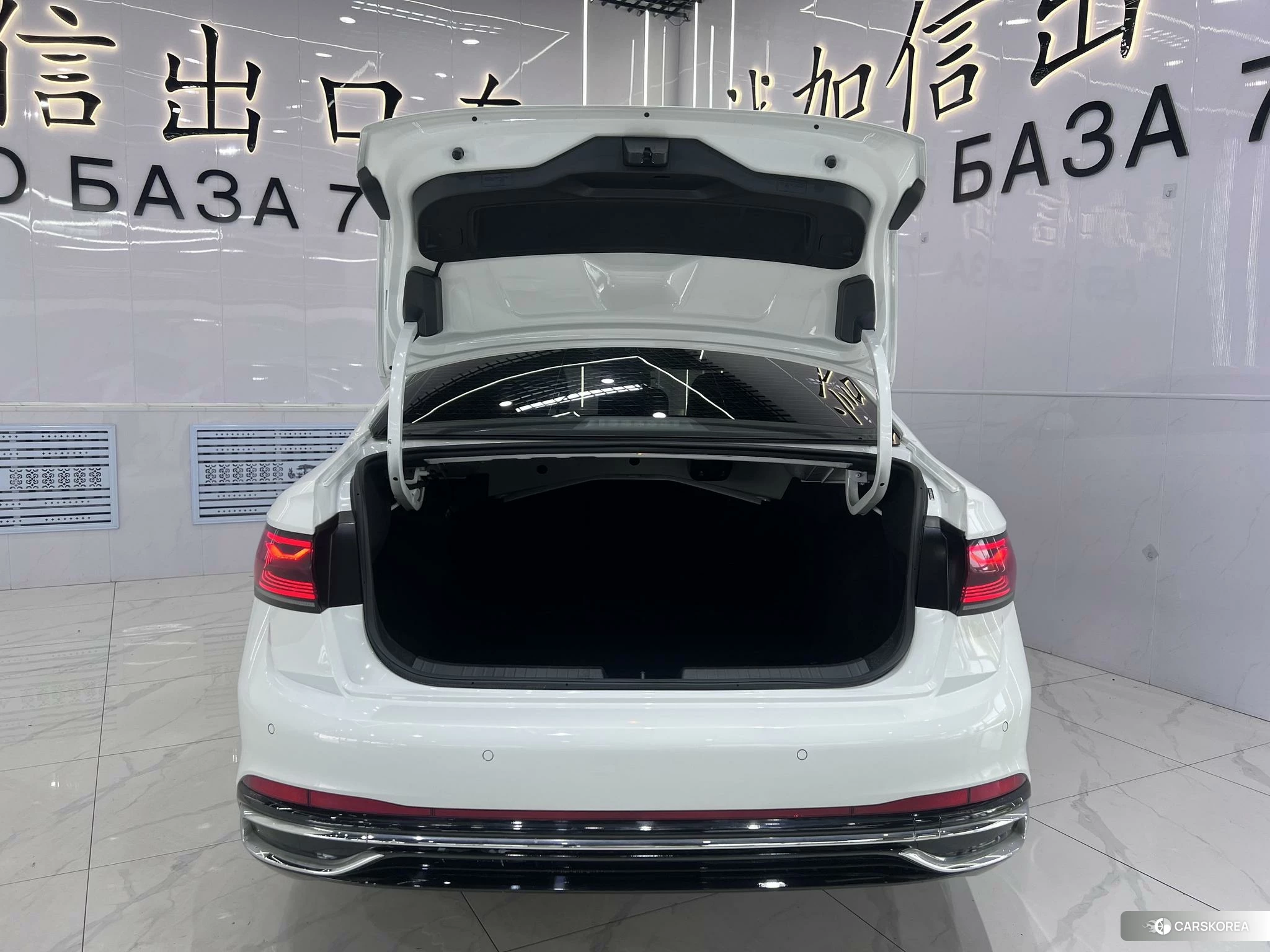Volkswagen Sagitar id 4455366 из Китая 20