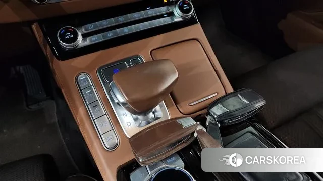 Genesis G90 id 3582588 из Кореи 19