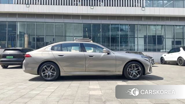 BMW i5 id 4278360 из Китая 16
