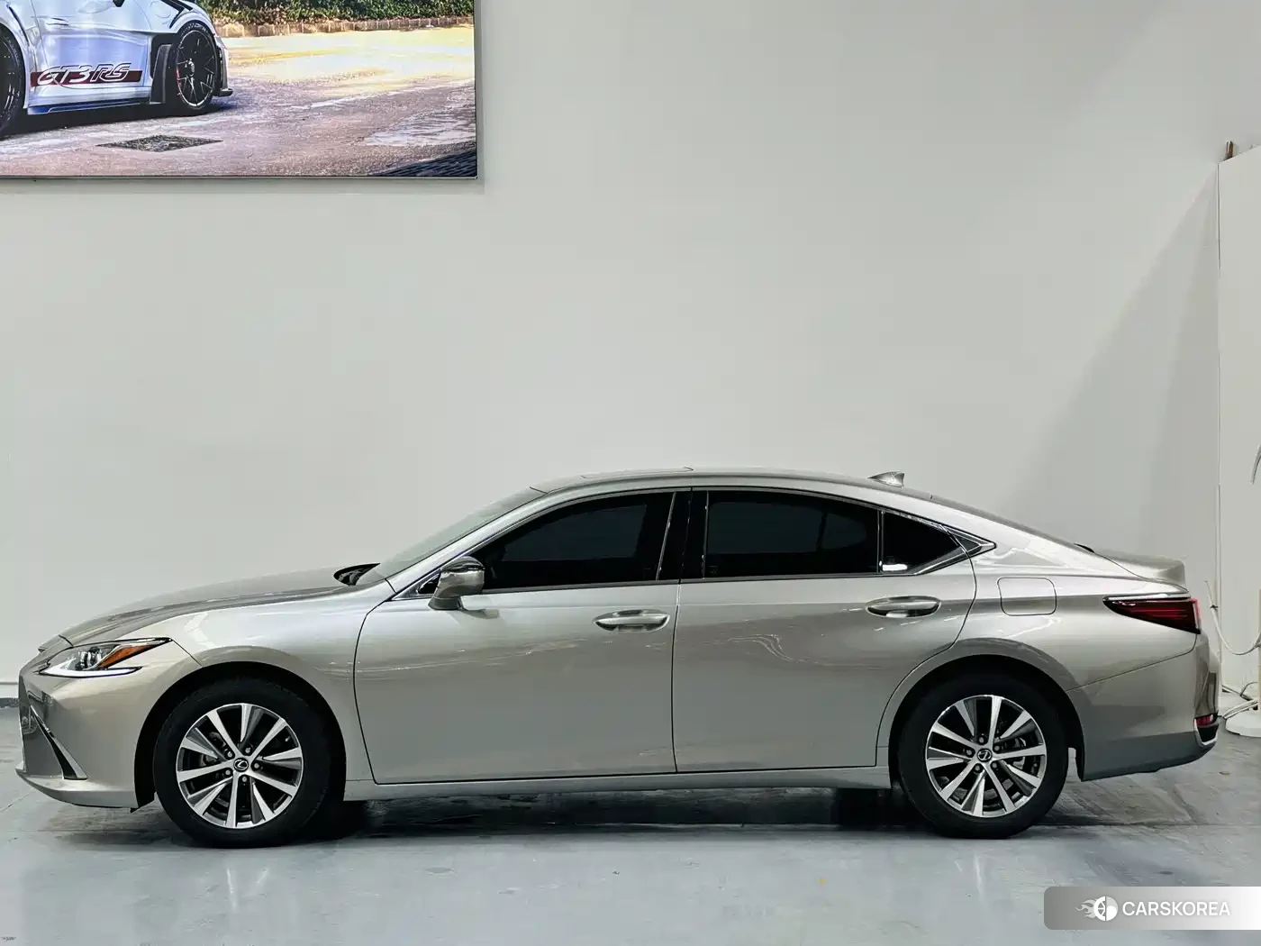 Lexus ES id 4664589 из Китая 9