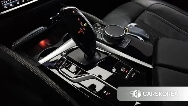 BMW 5 Series (G30) id 3448663 из Кореи 20