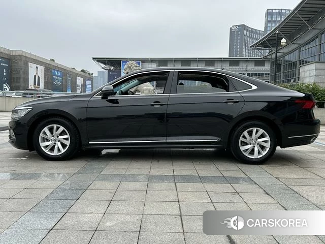 Volkswagen Passat id 4261124 из Китая 17