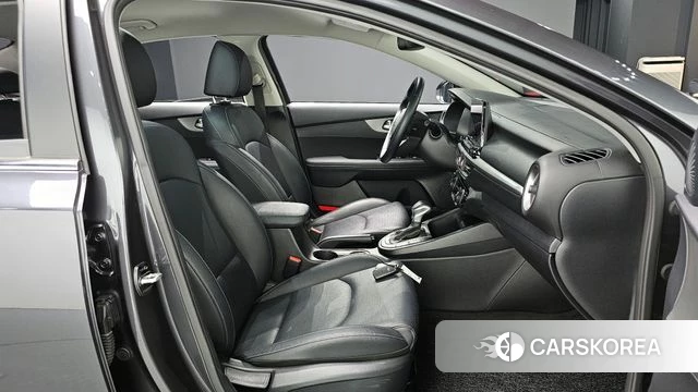 Kia Come New K3 id 3873403 из Кореи 19