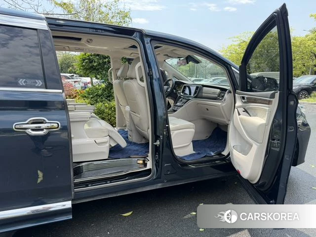 GAC Trumpchi Trumpchi M8 id 3869896 из Китая 19