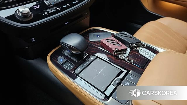 Lexus LS500h 5th generation id 3935852 из Кореи 19