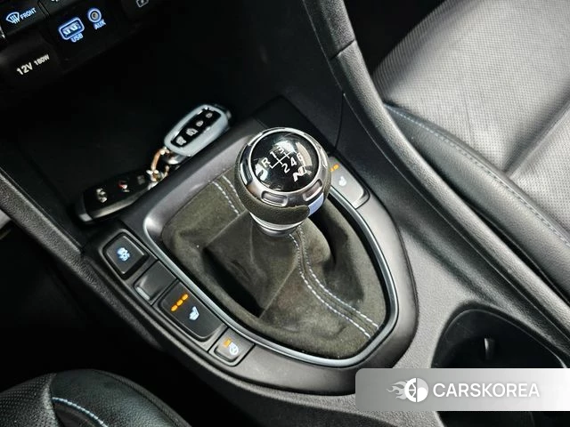 Hyundai Veloster (JS) id 4907477 из Кореи 19
