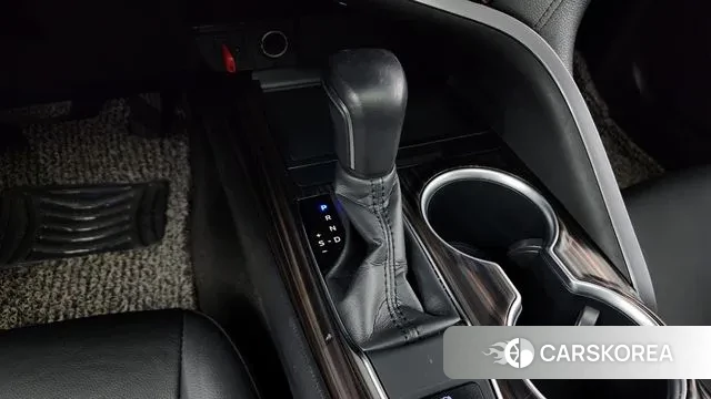 Toyota Camry (XV70) id 3045648 из Кореи 19