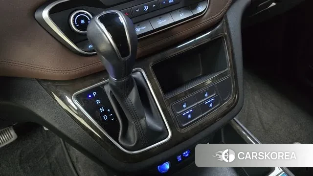 Hyundai The New Grand Starex id 3284417 из Кореи 19