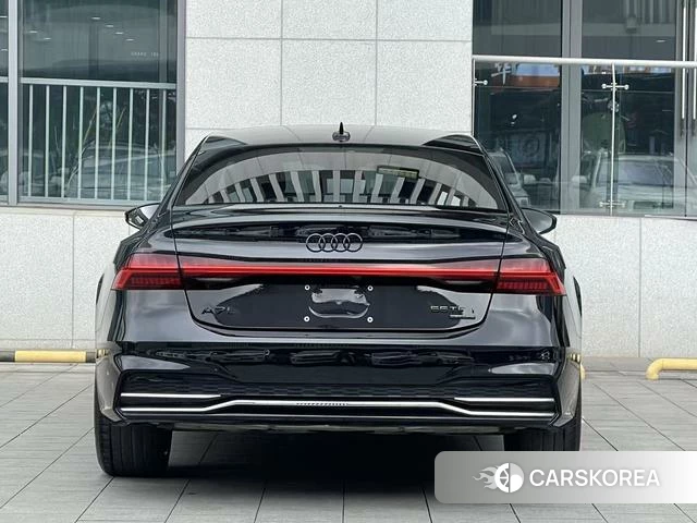Audi A7L id 4278642 из Китая 16
