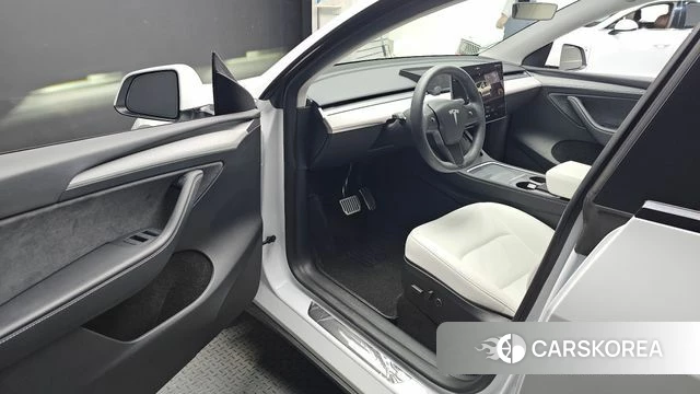 Tesla Model Y id 4783536 из Кореи 32