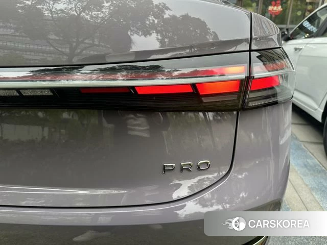 Volkswagen Passat id 4238216 из Китая 24