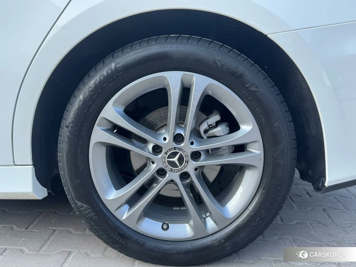 Mercedes-Benz A-Class id 4453925 из Китая 32