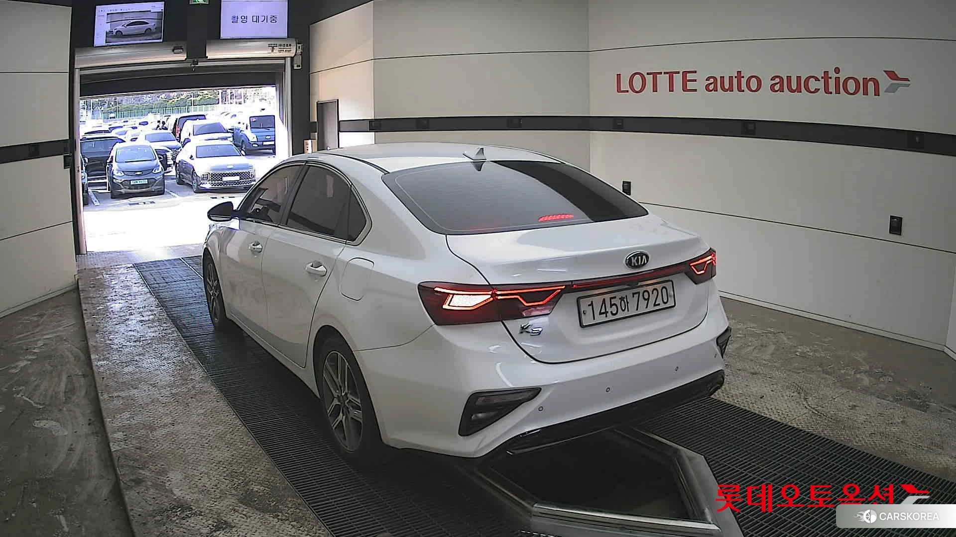 Kia K3 id 3882153 из Кореи 35