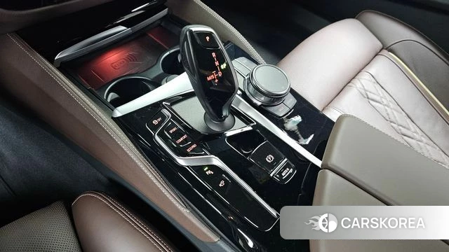 BMW 5 Series (G30) id 4528479 из Кореи 31