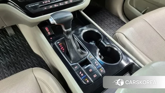 Kia The New Carnival id 3661272 из Кореи 19