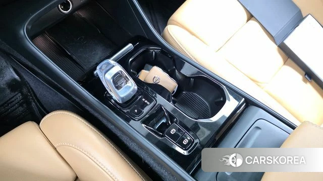 Volvo XC40 id 4519838 из Кореи 32