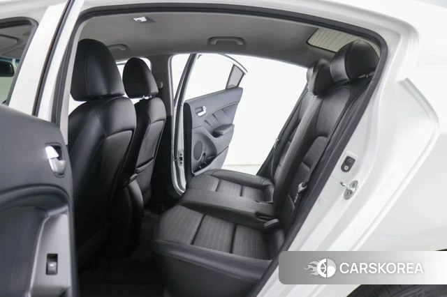 Kia The New K3 id 4351367 из Кореи 19