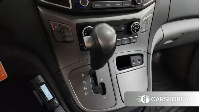 Hyundai The New Grand Starex id 3373689 из Кореи 19