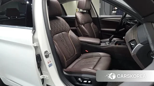 BMW 5 Series (G30) id 3243002 из Кореи 19