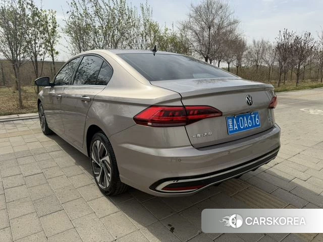 Volkswagen Bora id 4276630 из Китая 23