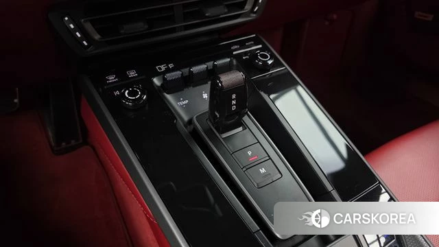 Porsche 911(992) id 4244846 из Кореи 19