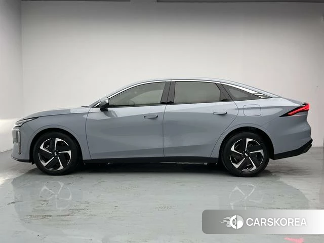 Geely Galaxy Galaxy L6 id 4213900 из Китая 19