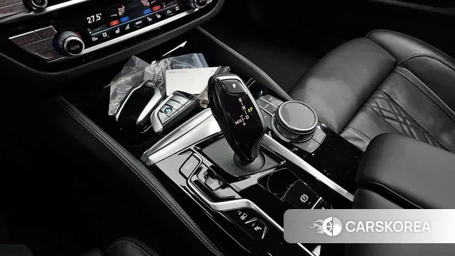 BMW 5 Series (G30) id 3488906 из Кореи 19