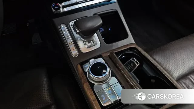 Genesis G90 id 3789490 из Кореи 19