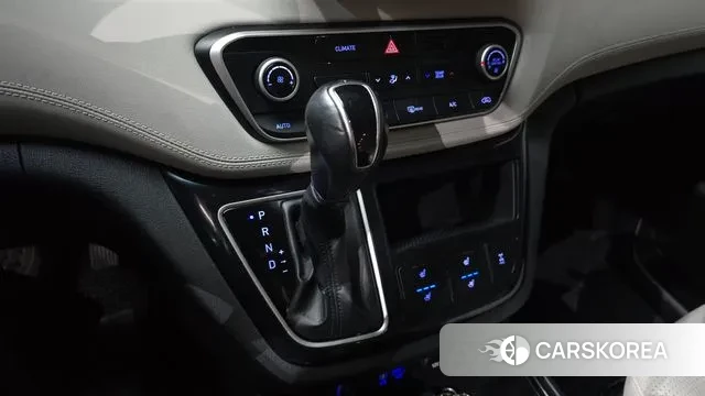 Hyundai The New Grand Starex id 3593188 из Кореи 19