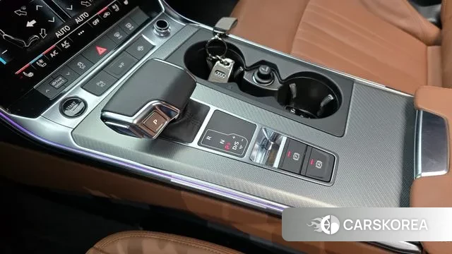 Audi A6 (C8) id 3217950 из Кореи 19