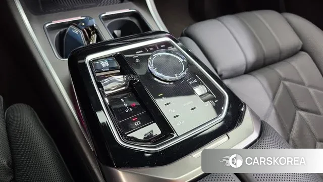 BMW 7 Series (G70) id 3333491 из Кореи 19