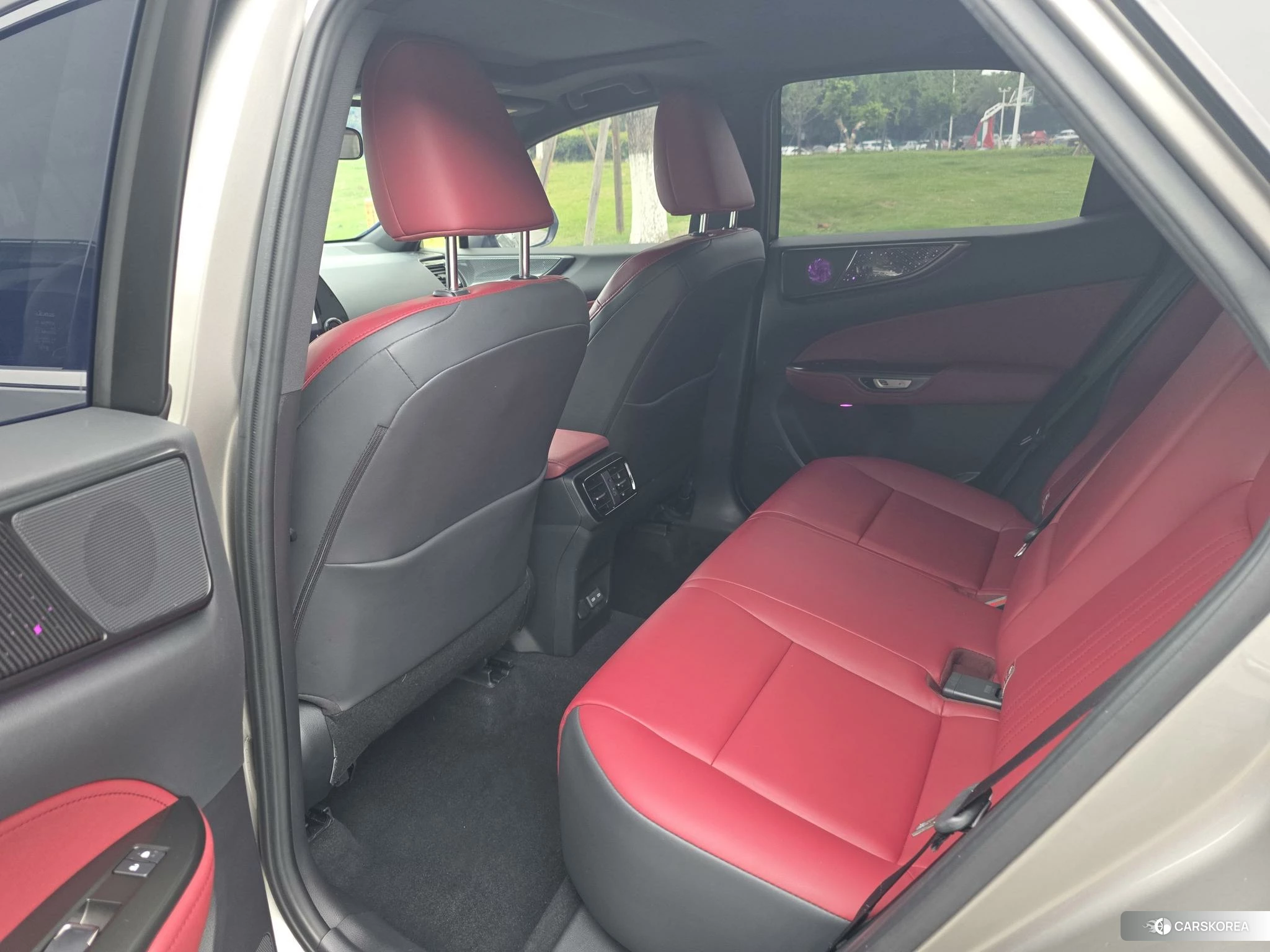 Lexus NX id 4499063 из Китая 11