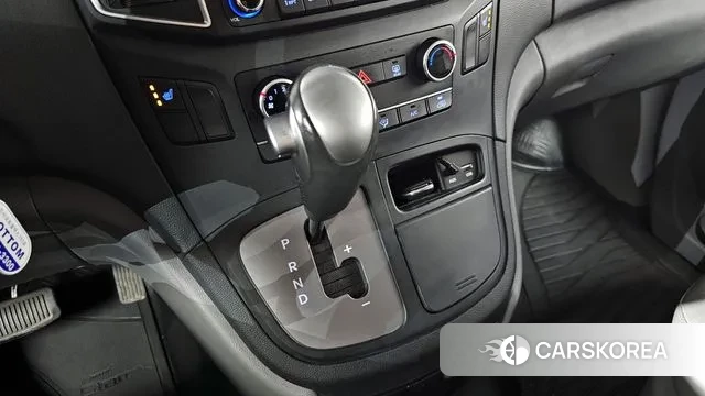 Hyundai The New Grand Starex id 3458943 из Кореи 19