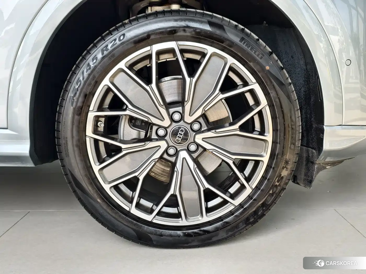 Audi Q5L id 4654544 из Китая 15