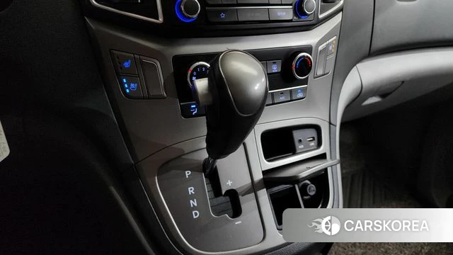 Hyundai The New Grand Starex id 3861273 из Кореи 19