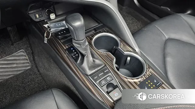 Toyota Camry (XV70) id 3708390 из Кореи 19