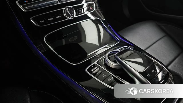 Mercedes-Benz E-Class W213 id 4203822 из Кореи 32